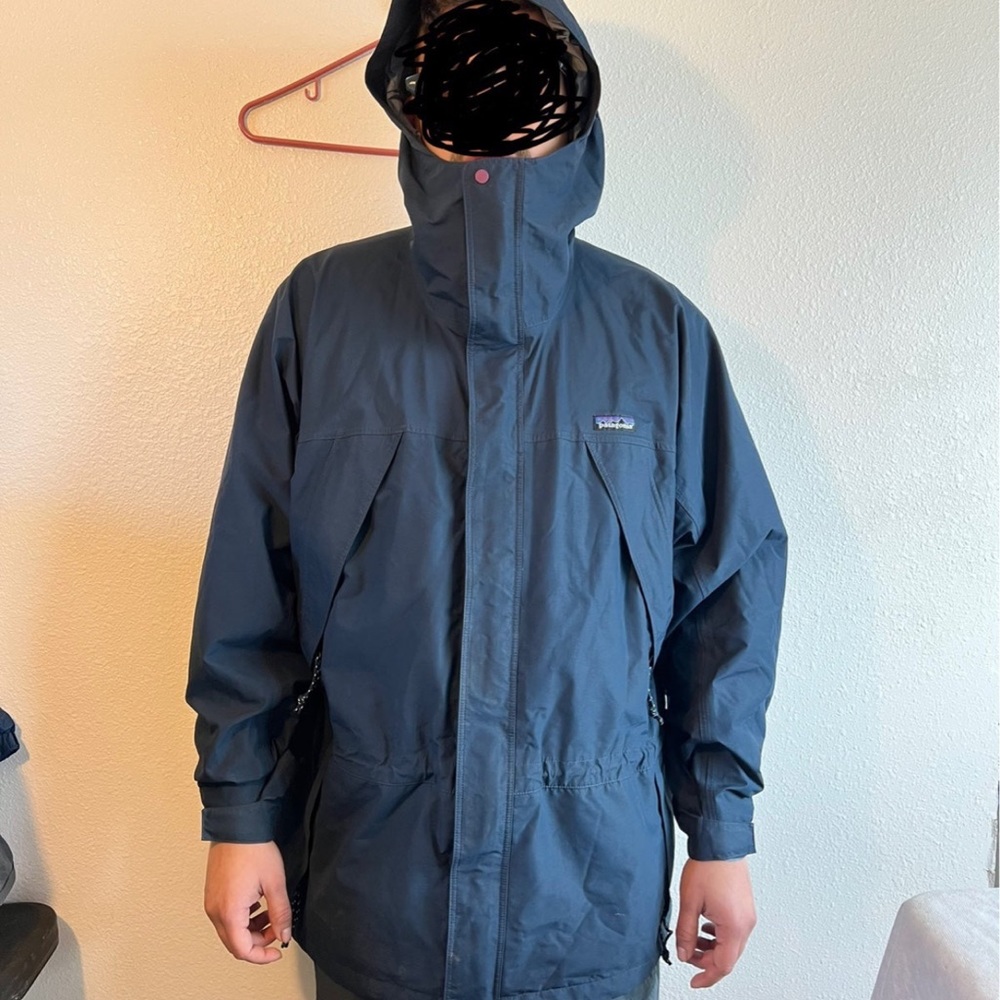 Designed for the snow, cold, wet condition. Keeps you insulated and warm.
